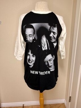 New Order Band 3/4 Sleeve Concert Tee B/W 2017 Hollywood Bowl Unisex Sz Medium